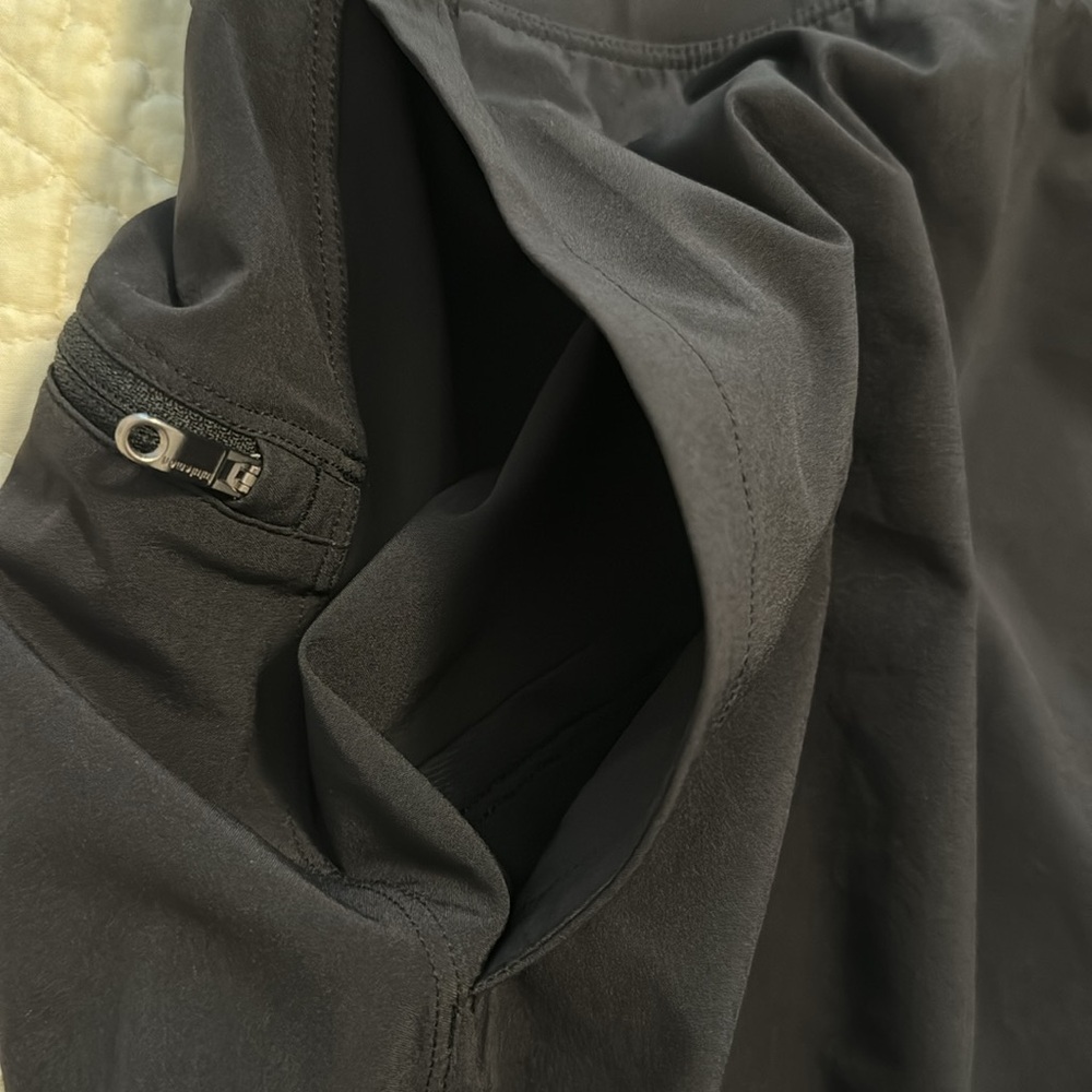 Men’s Lululemon athletic shorts  XL - Picture 4 of 4